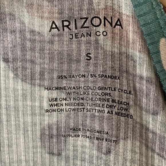 Arizona camo long sleeve tees NWT!! - Picture 7 of 7